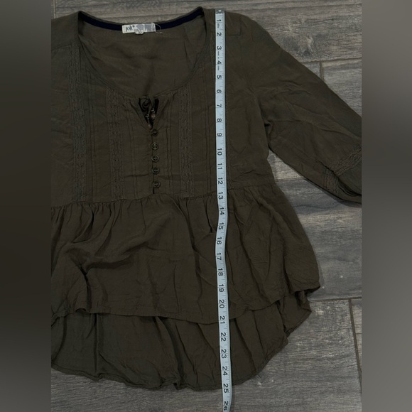 Jolt Women’s Olive Green Peplum Blouse - Picture 9 of 9